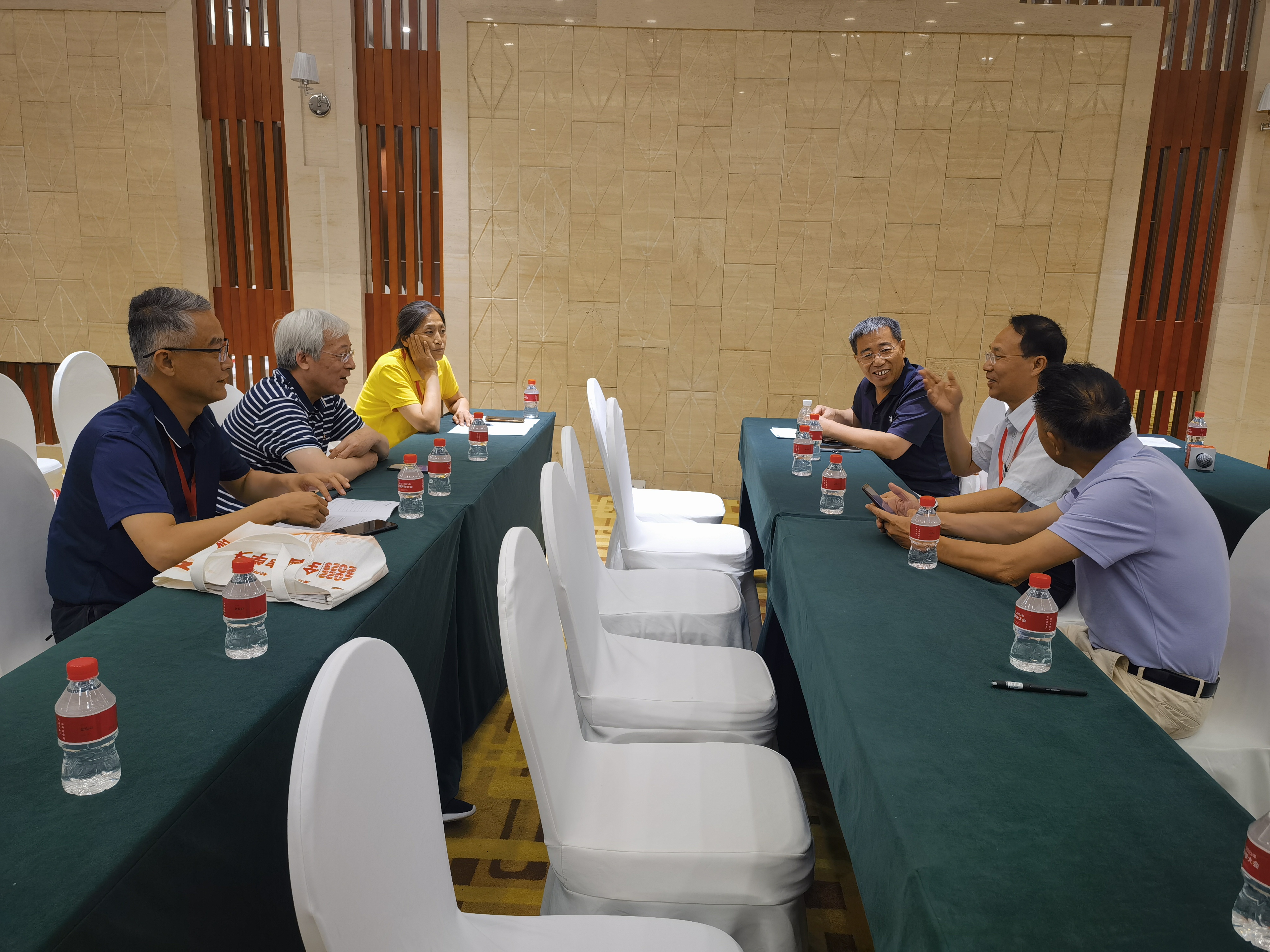 第二届监事会第二次会议照片.jpg